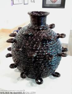 Rope Coil pot by Brooke Benton. 